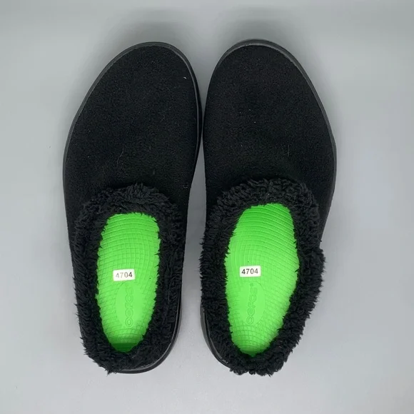OOFOS OOmg Low Black Fleece Lined Recovery Shoes Men’s Sz 12 EU 45 - Picture 4 of 10